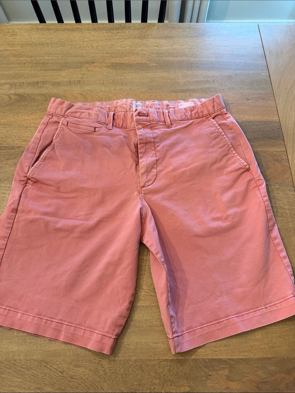 GAP Men's Coral Pink Flat Front Cotton Shorts